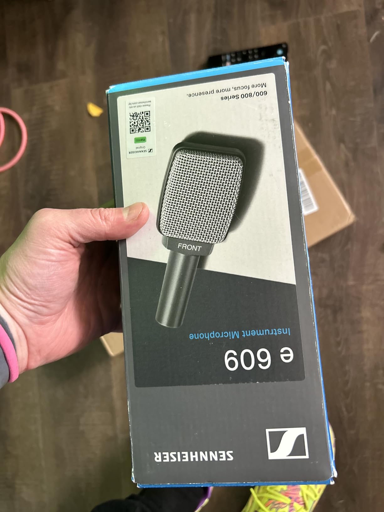 Sennheiser Professional e 609 Silver Super-Cardioid Instrument Microphone, Wired customer photo 2