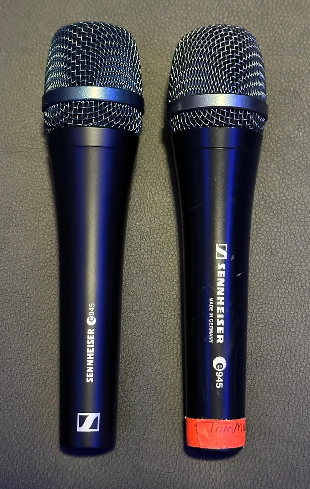 SENNHEISER Professional E 945 Dynamic Super-Cardioid Vocal Microphone, black | Supercardioid dynamic microphone with neodymium magnet and hum compensation coil for vocals, stage and recording customer photo 1