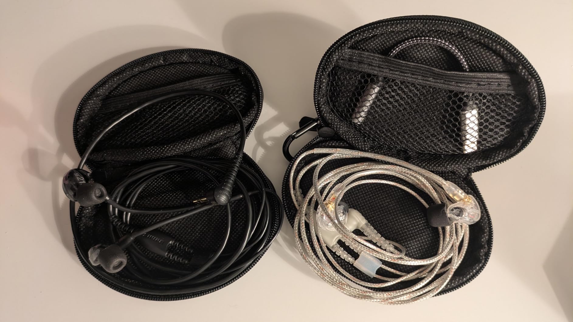Shure SE215 PRO Sound Isolating Wired Earbuds - Clear | Professional in-ear monitors with deep bass, single dynamic driver, secure fit, detachable cable and carrying case customer photo 2