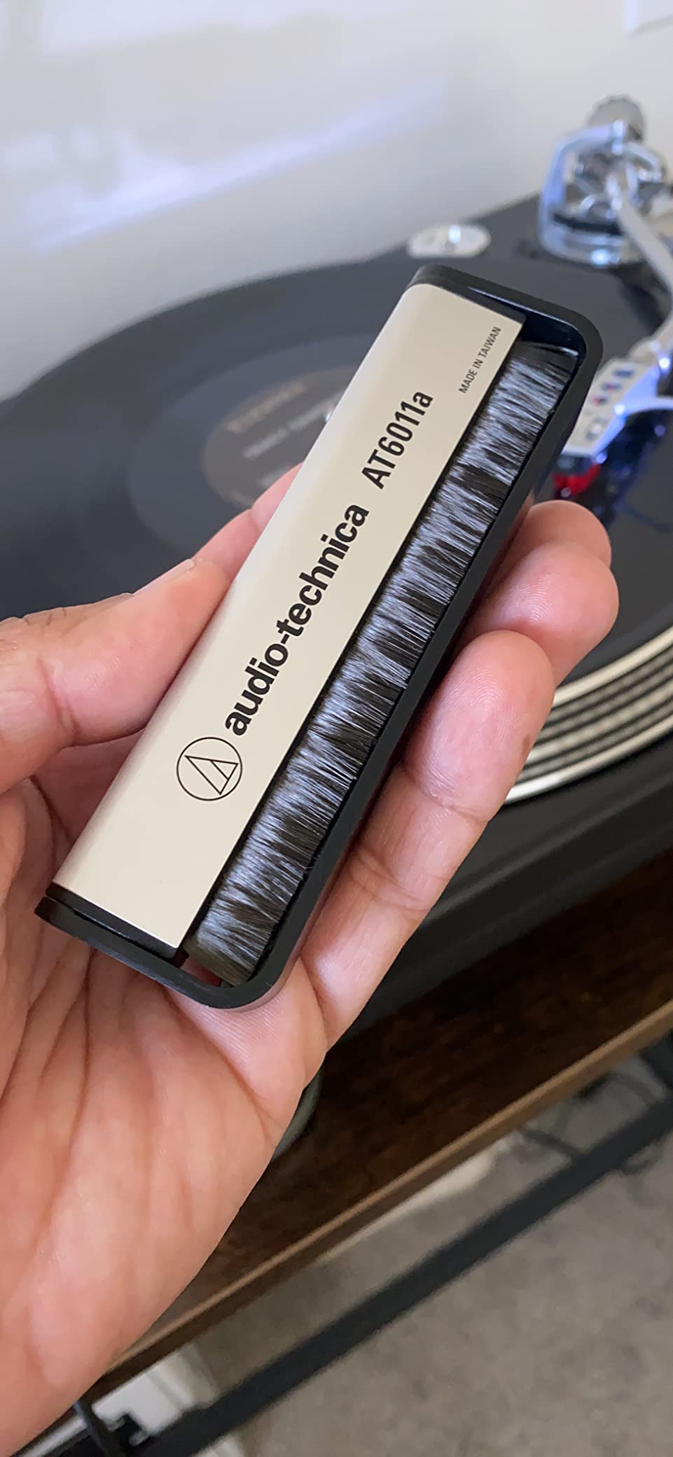 Audio-Technica AT6011 Anti-Static Record Brush customer photo 1