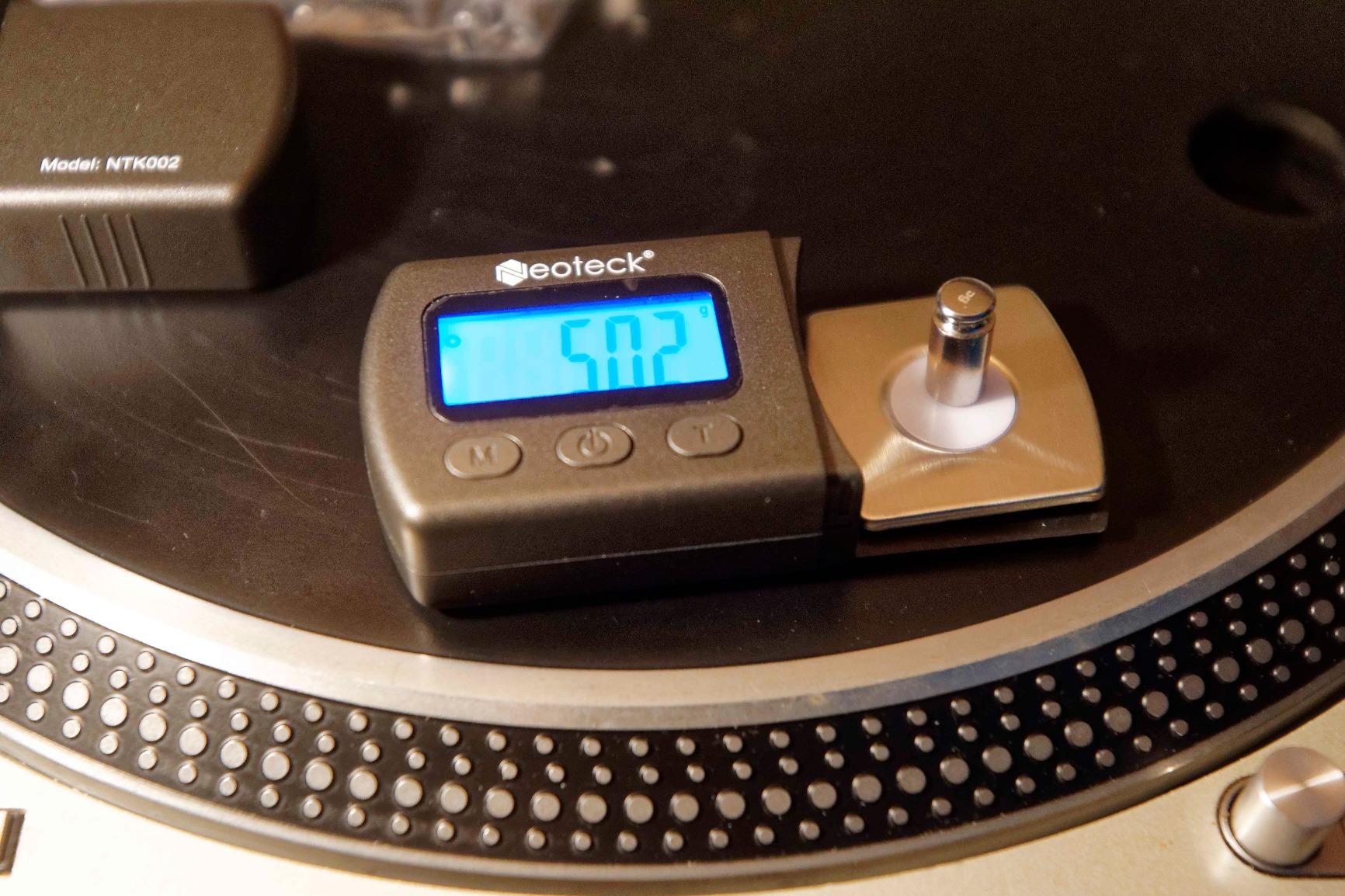 Neoteck Digital Turntable Stylus Force Gauge 0.01g/5.00g with Blue LCD, Backlight Turntable Stylus Pressure Gauge with 5g Weight & Leather Case Accurate Tracking for Tonearm Phono Cartridge customer photo 1