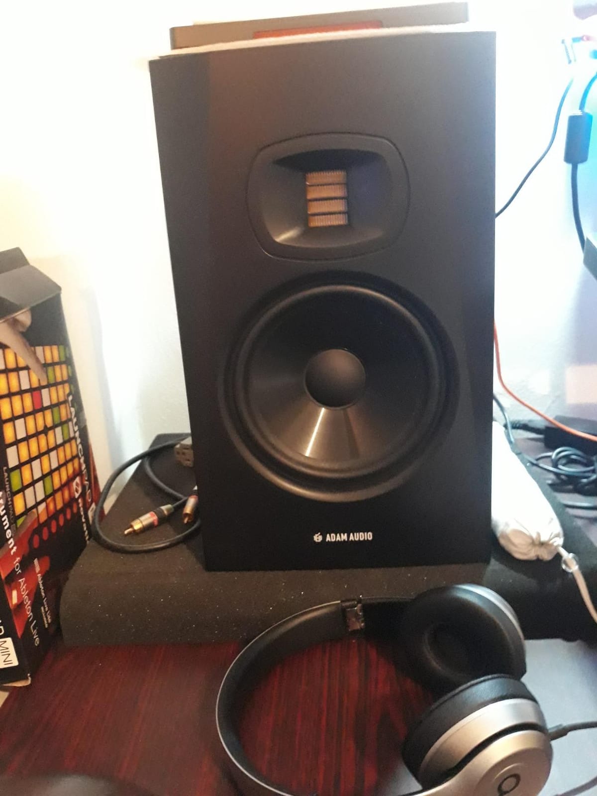 ADAM Audio T7V Studio Monitor | 7
