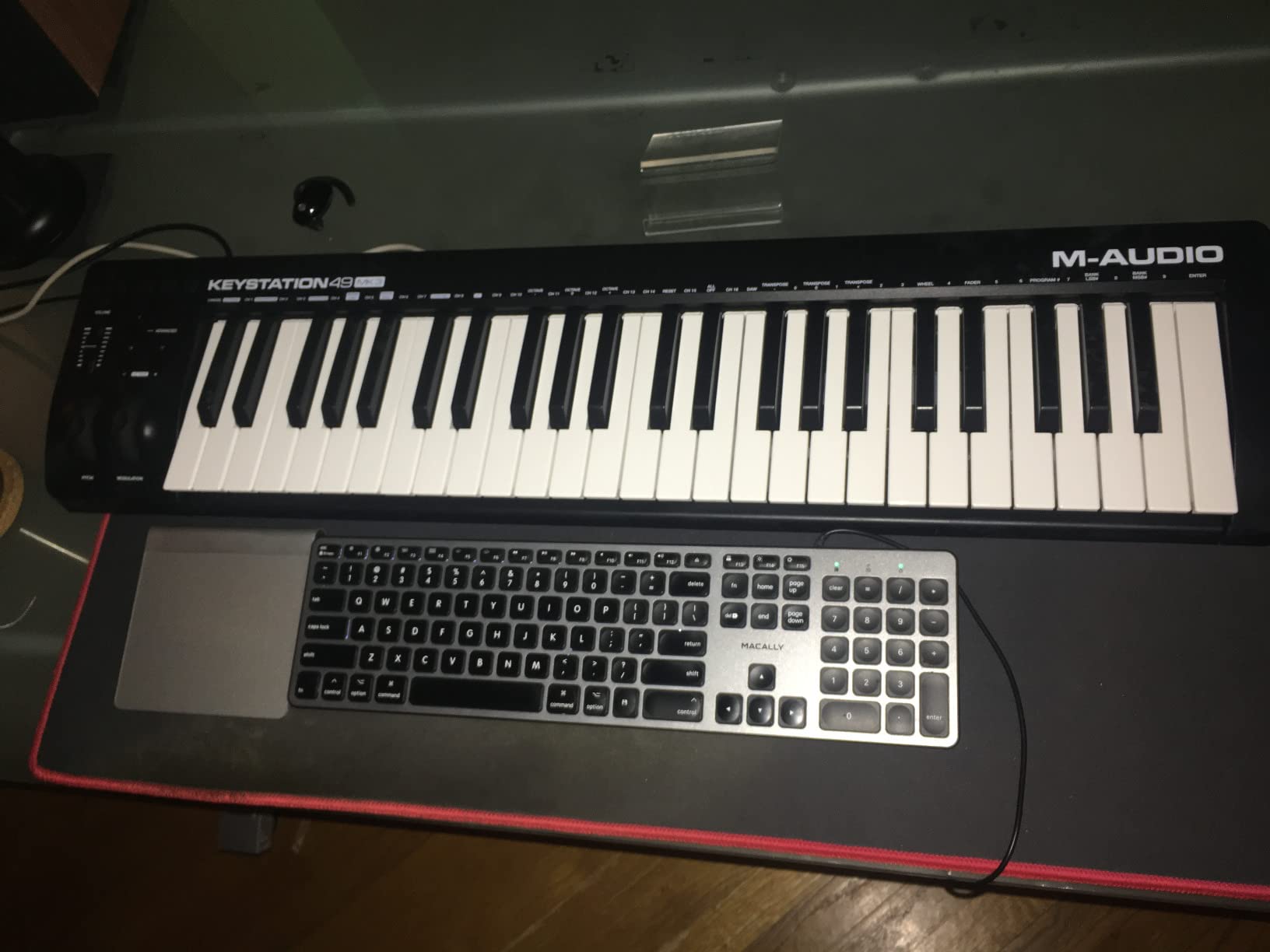 M-AUDIO Keystation 49 MK3 - Synth Action 49 Key USB MIDI Keyboard Controller with Assignable Controls, Pitch and Mod Wheels, and Software Included customer photo 1
