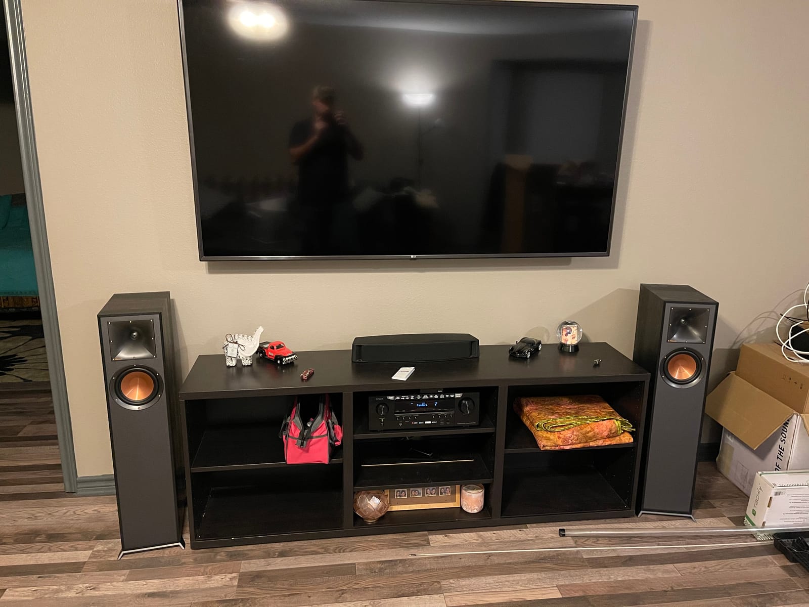 Klipsch Reference R-610F Floorstanding Speaker, Black, Pair customer photo 1