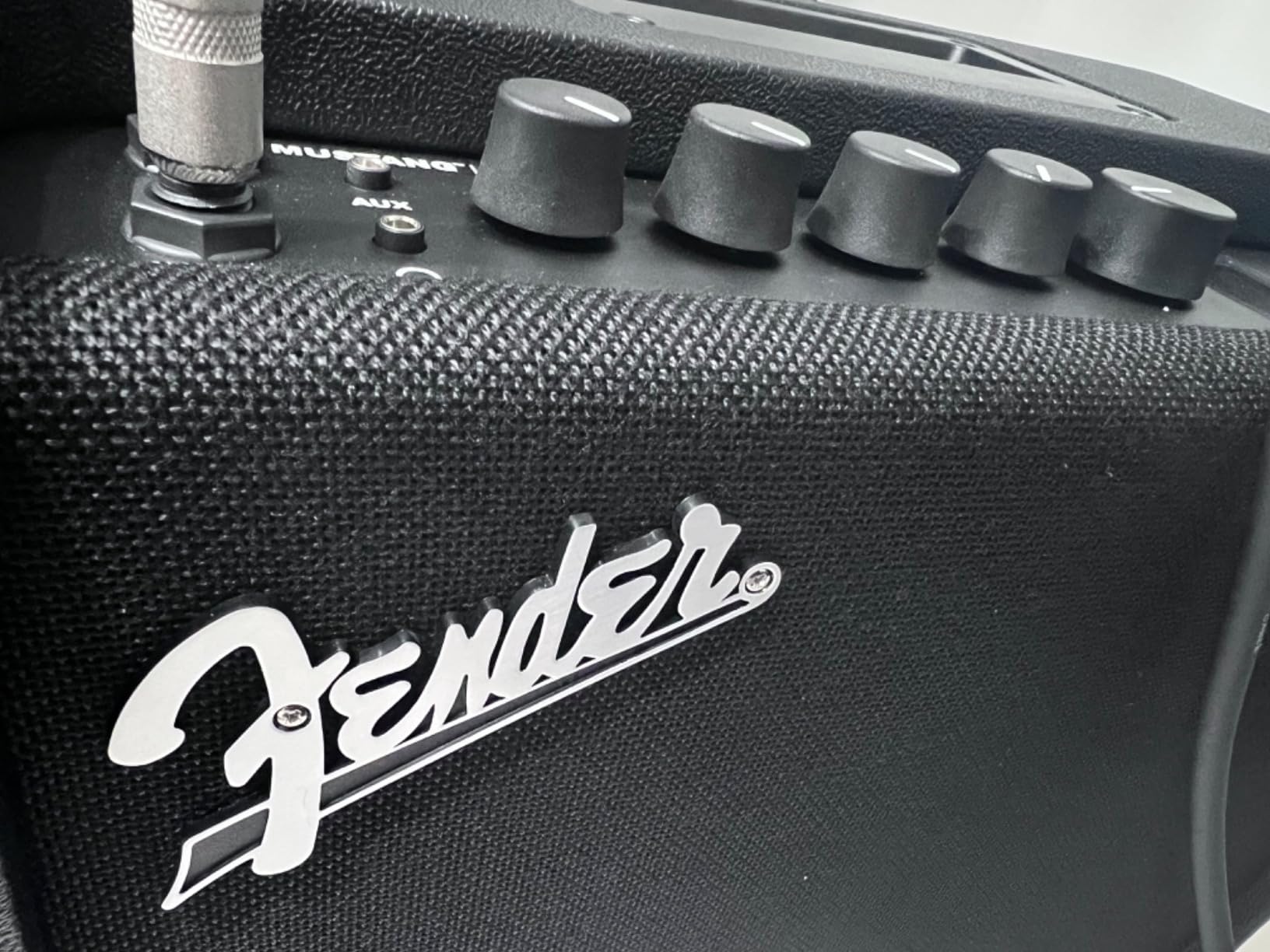 Fender Mustang LT25 Guitar Amplifier, 25-Watt Digital Modeling Combo Amp with 8