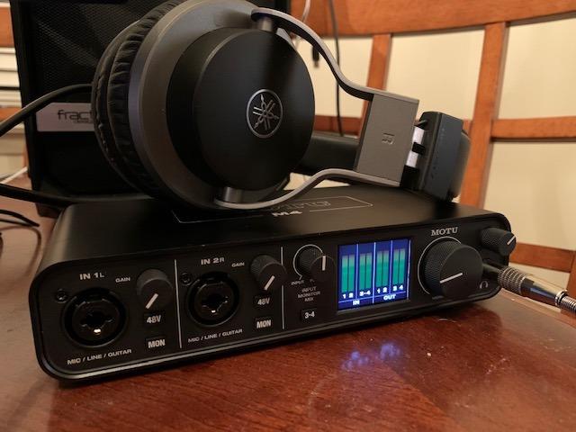 Motu M4 4x4 USB-C Audio Interface | Recording, mixing and podcasting with 4x4 USB-C connectivity, MIDI I/O and low latency monitoring customer photo 2