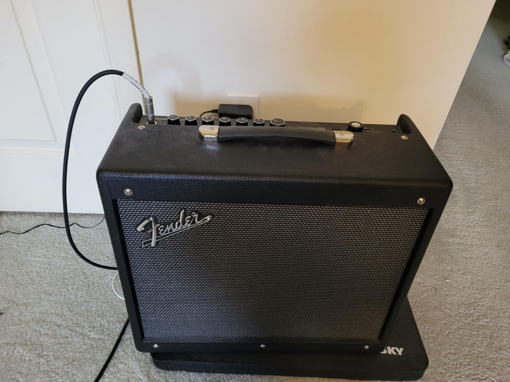 Fender Mustang GTX50 Guitar Amplifier | Built-in effects, Bluetooth streaming, 50 presets, home practice amp, electric guitar, USB recording customer photo 2