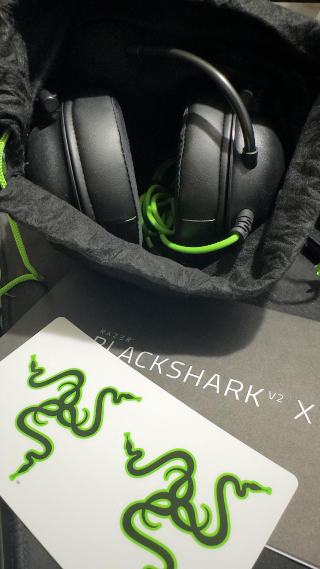 Razer BlackShark V2 X Gaming Headset: 7.1 Surround Sound - 50mm Drivers - Memory Foam Cushion - For PC, PS4, PS5, Switch - 3.5mm Audio Jack - Black customer photo 1