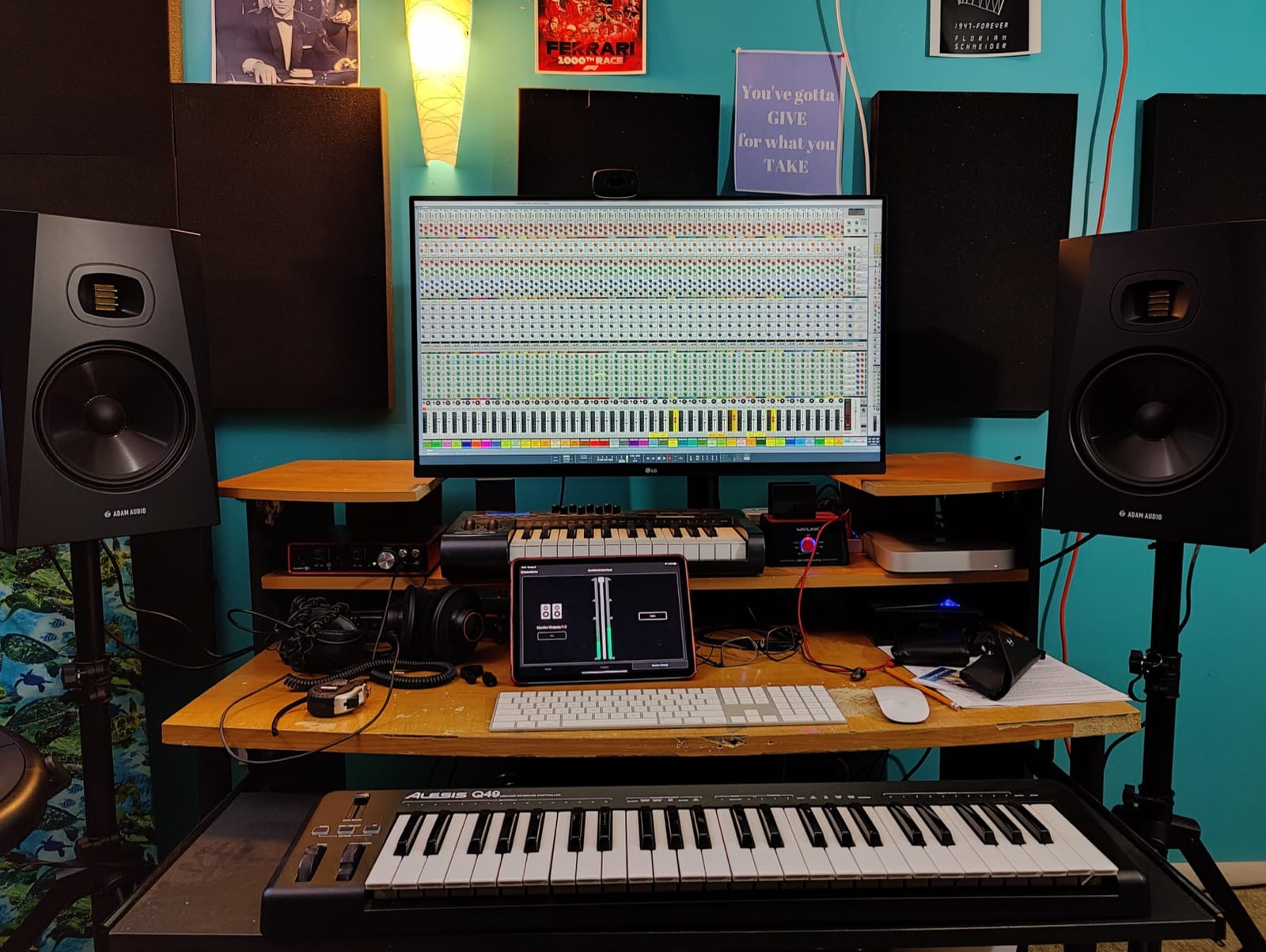 ADAM Audio T8V Studio Monitor | 8