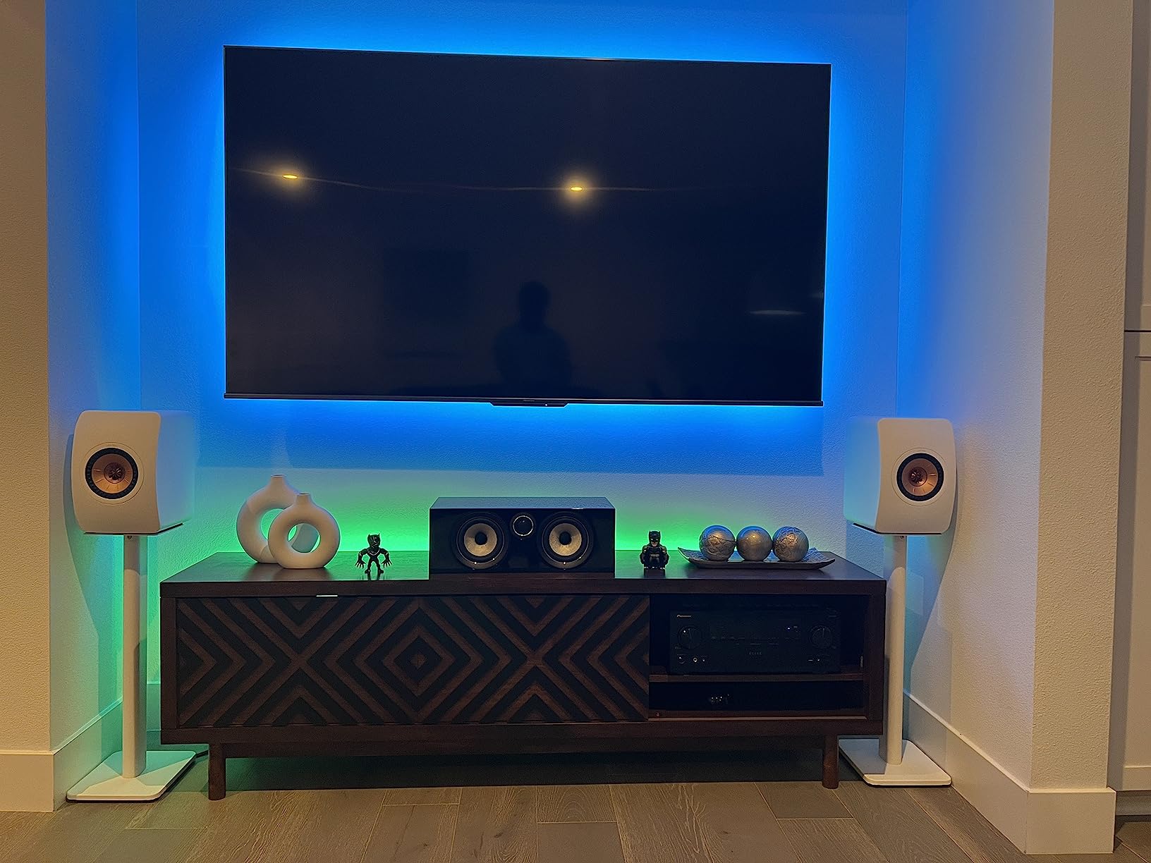 KEF LS50 Meta (Pair, Carbon Black) customer photo 1