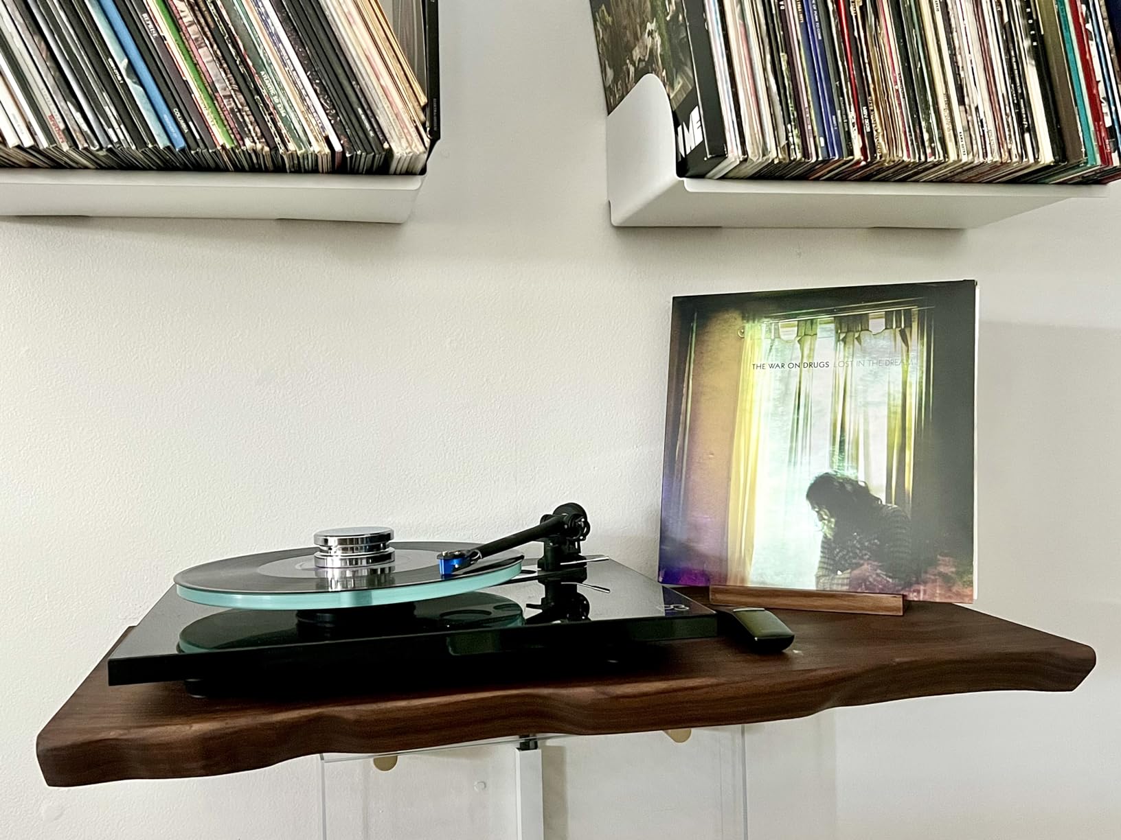 Fluance HiFi Vinyl Record Weight Stabilizer High Mass 760 gram Steel LP Disc Turntable Accessory with Antiresonance Rubberized Coating and Protective Velvet Pad for Vibration Damping (RW03) customer photo 1