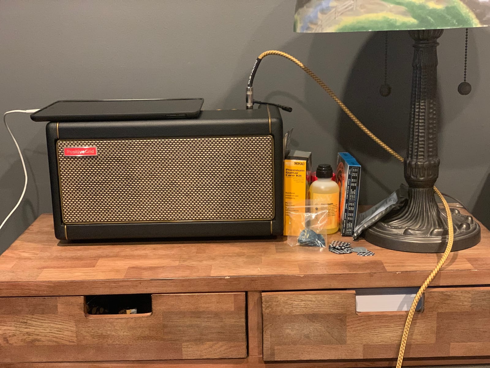Positive Grid Spark Acoustic Guitar Amplifier 40-Watt Combo Practice Amp with Mobile App for Electric Bass and Acoustic Guitar customer photo 2