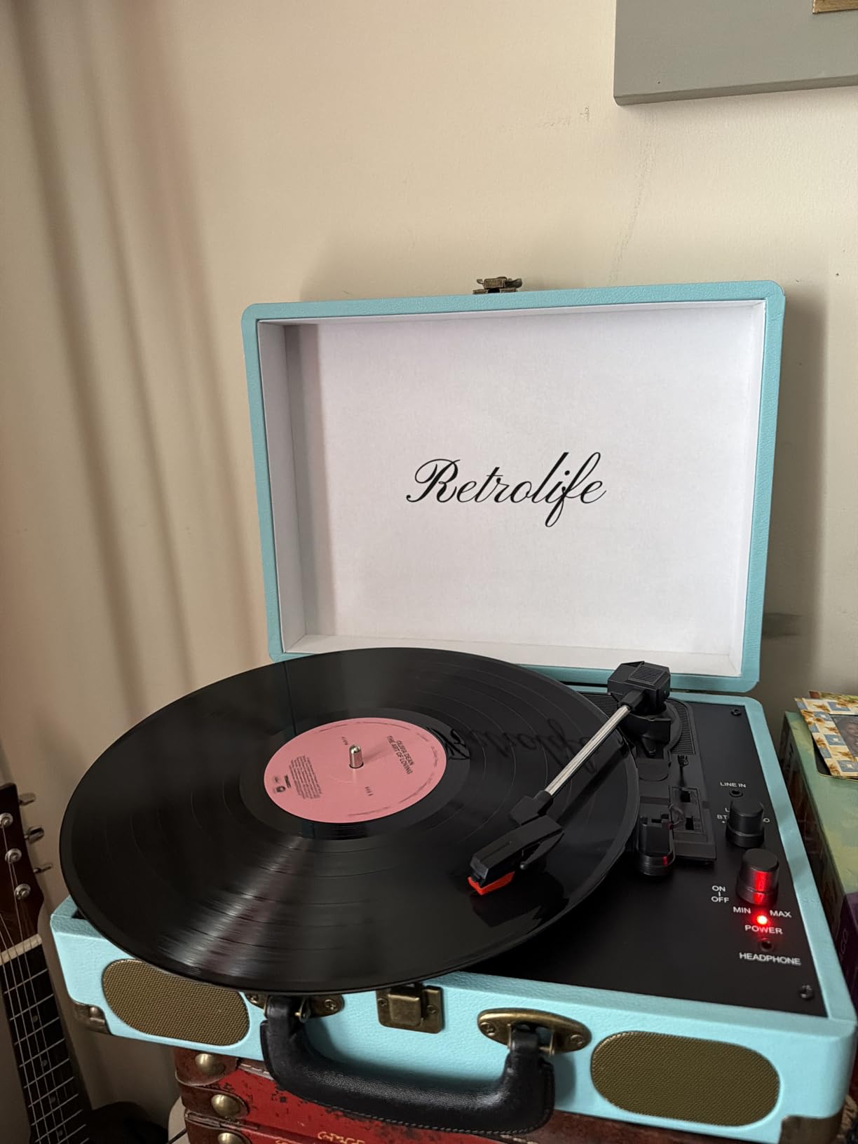 Retrolife Vinyl Record Player with Speakers, Bluetooth Turntable - Black customer photo 1
