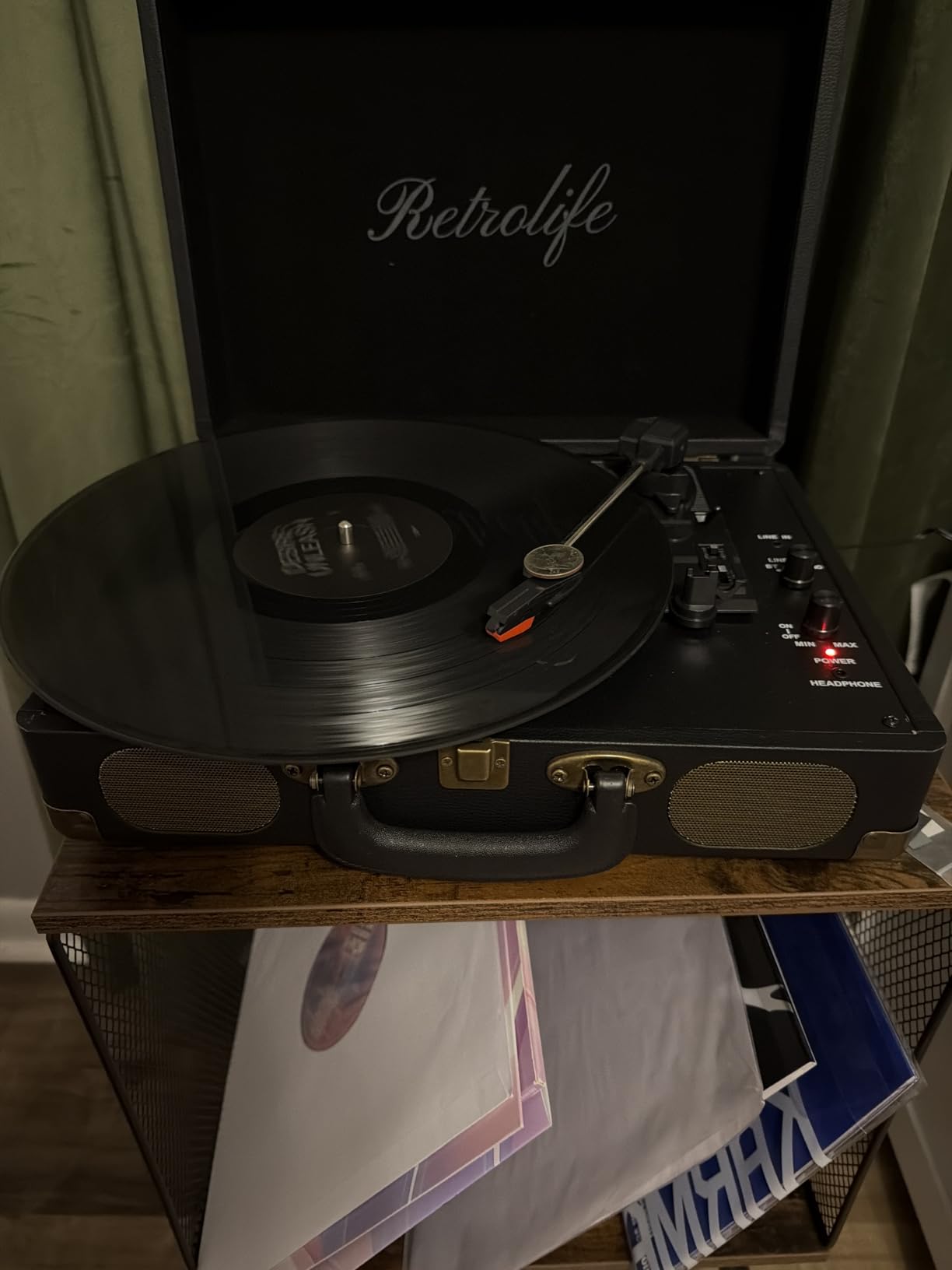 Retrolife Vinyl Record Player with Speakers, Bluetooth Turntable - Black customer photo 2