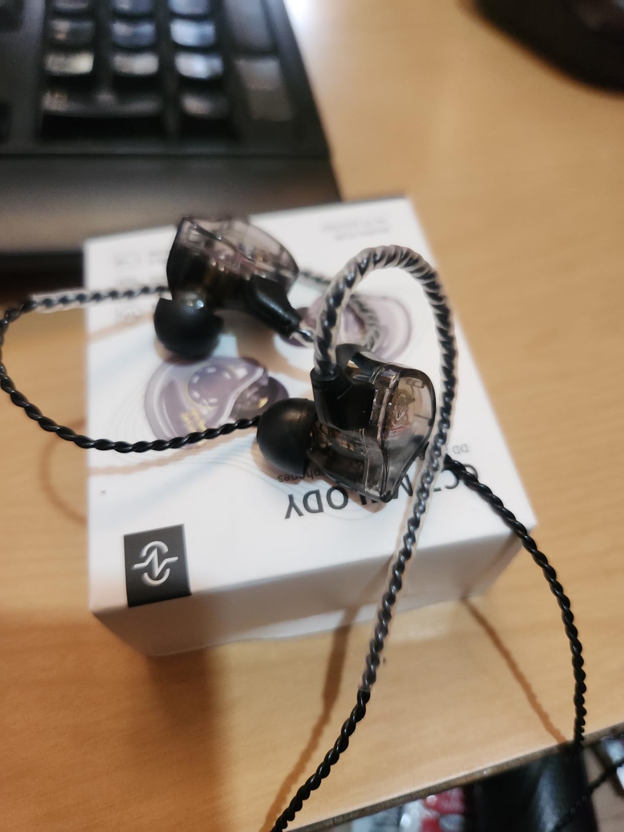 CCZ Yinyoo Melody in Ear Monitors Earphones Headphones Wired Earbuds without Microphone IEM HIFI Bass with 1DD 1BA, Ear fins, 4N OFC Cable for Musicians, Singer, on Stage, Studio (no mic, clear black) customer photo 1