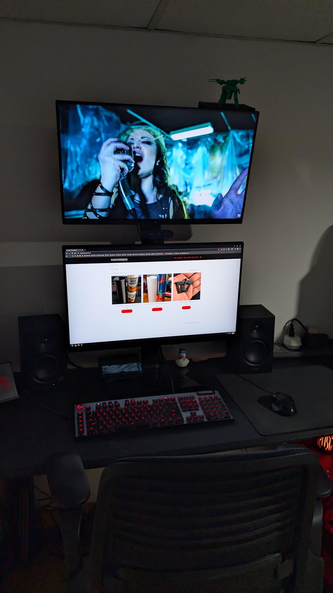 Edifier MR4 Studio Monitor Speakers, 4 inch Active Near-Field Monitor Speaker customer photo 1
