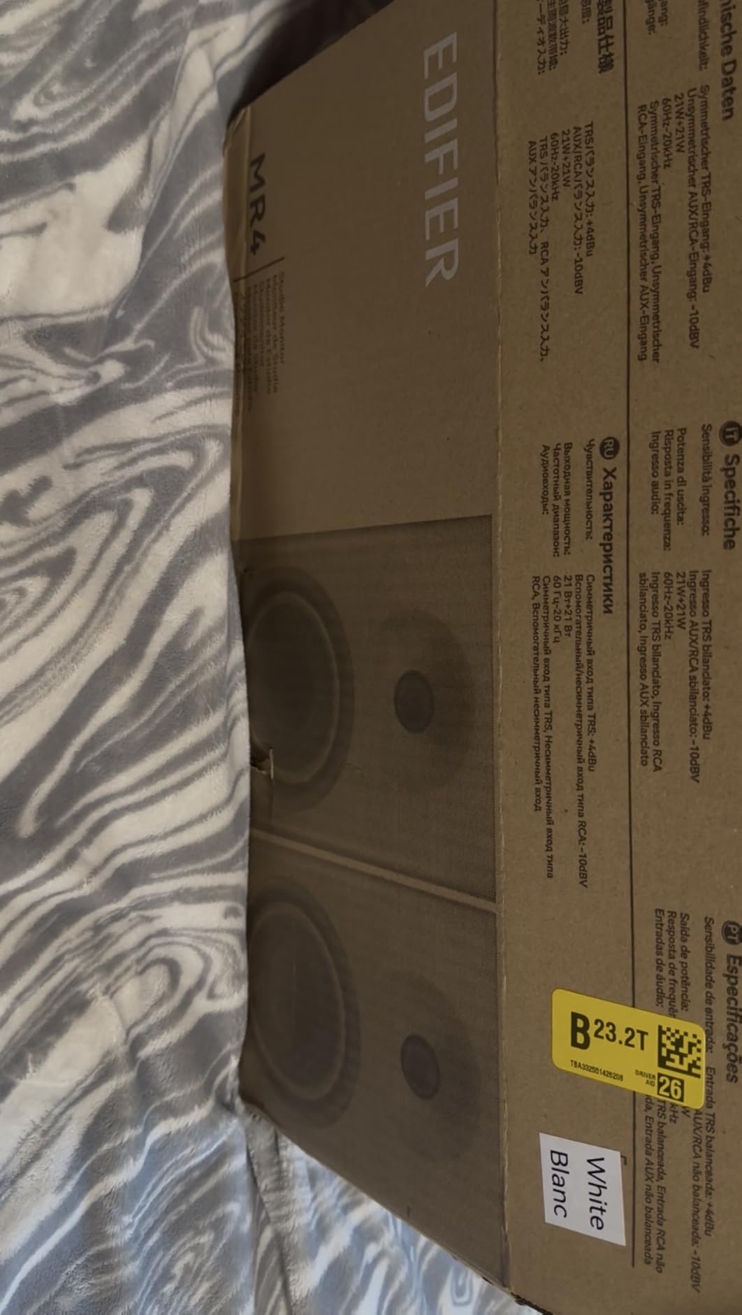 Edifier MR4 Studio Monitor Speakers, 4 inch Active Near-Field Monitor Speaker customer photo 2