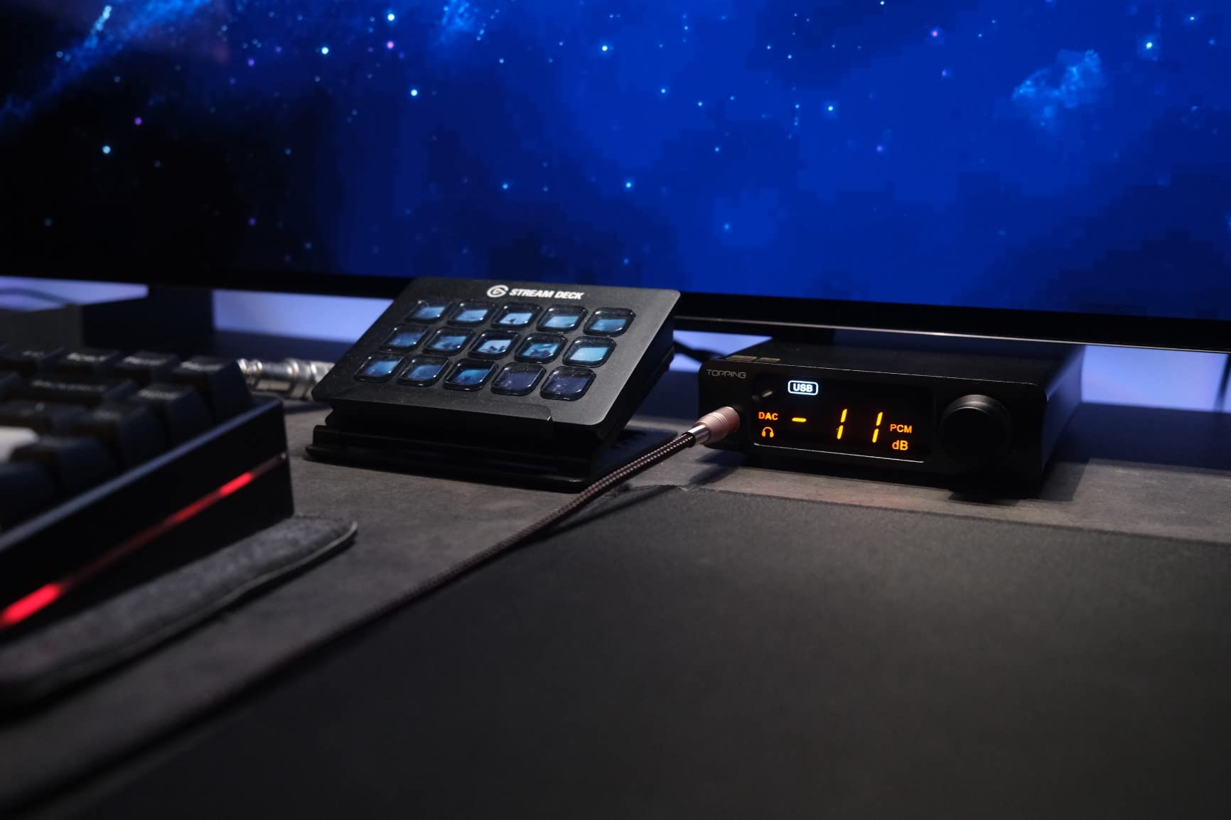 Topping DX3pro+ LDAC Headphone Amplifier - ES9038Q2M XU208 NFCA Bluetooth5.0 Audio Decoder USB/Opt/Coax DAC AMP Pre Amplifier with Remote Control (Black) customer photo 1