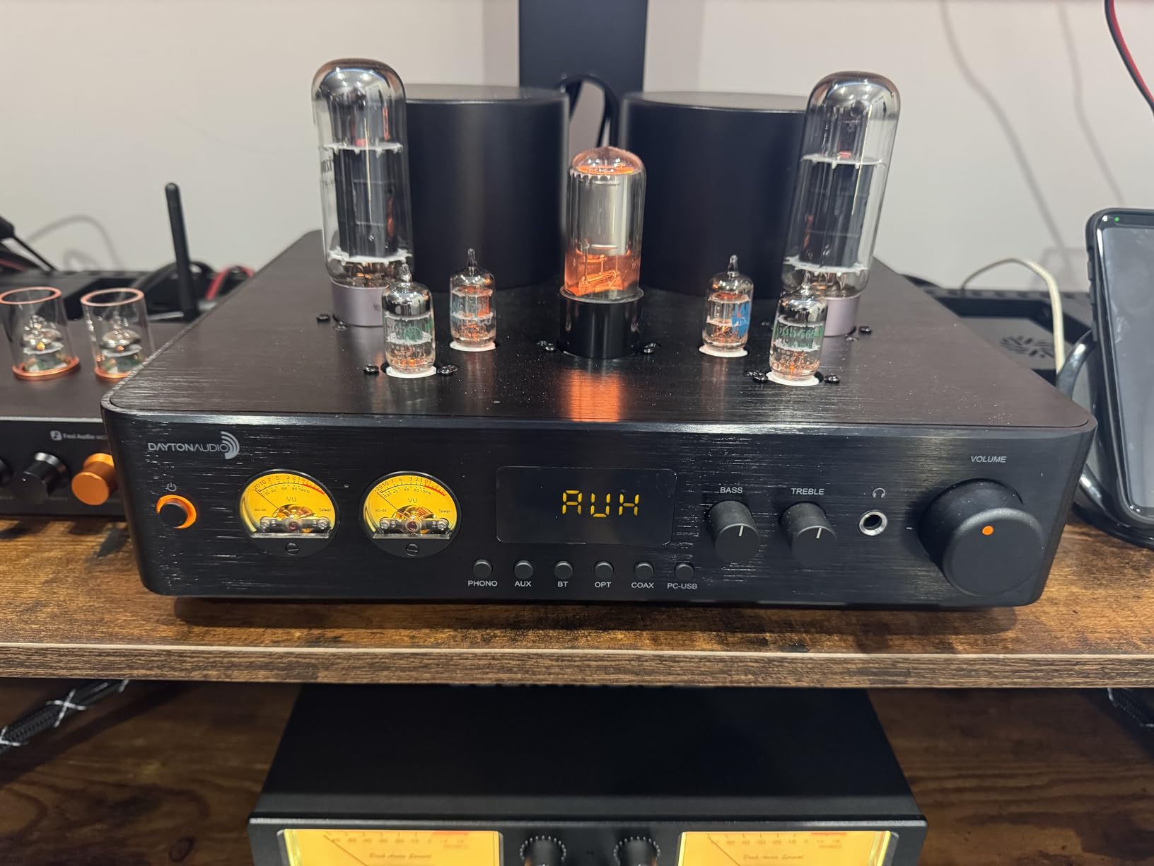 Dayton Audio HTA200 Integrated Stereo Hybrid Tube Amplifier 200 Watts customer photo 1