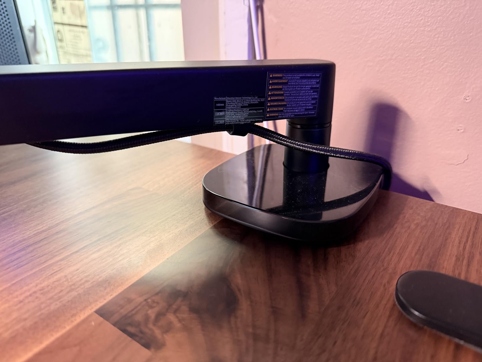 Neewer Low Profile Mic Arm Desk Mount, 360° Swivel Boom Arm with Pneumatic Damping Adjustable, Cable Management, Compatible with Shure MV7 SM7B Blue Yeti Gaming Streaming Podcast Microphone, MS002 customer photo 2