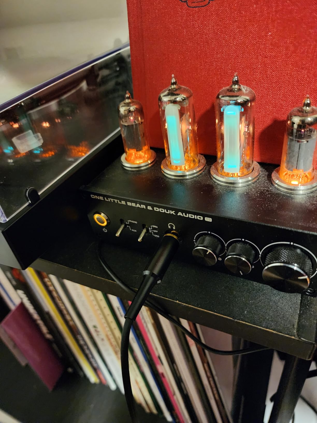 Douk Audio T9 Vacuum Tube Phono Preamp Stereo Turntable Preamplifier with Headphone Output for MM/MC customer photo 1