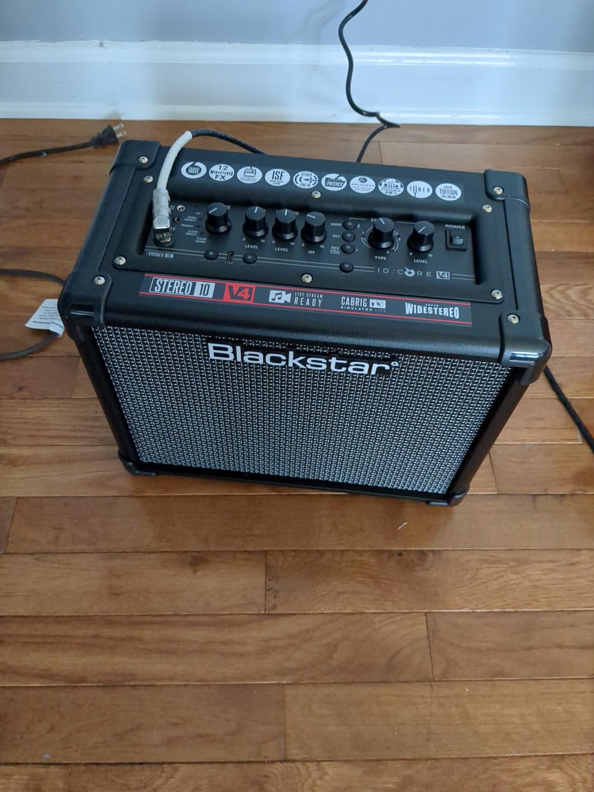 Blackstar ID:Core V4 Stereo 10, 10 watt 2x3 inch Digital Combo Amp with Power Reduction and 4 channel USB-C Output customer photo 2