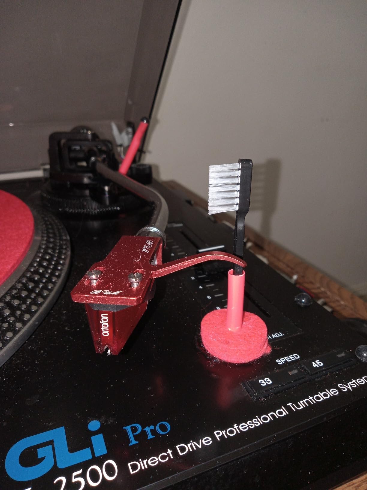 Ortofon 2M Red Moving Magnet Phono Cartridge (Stealth Edition) customer photo 2