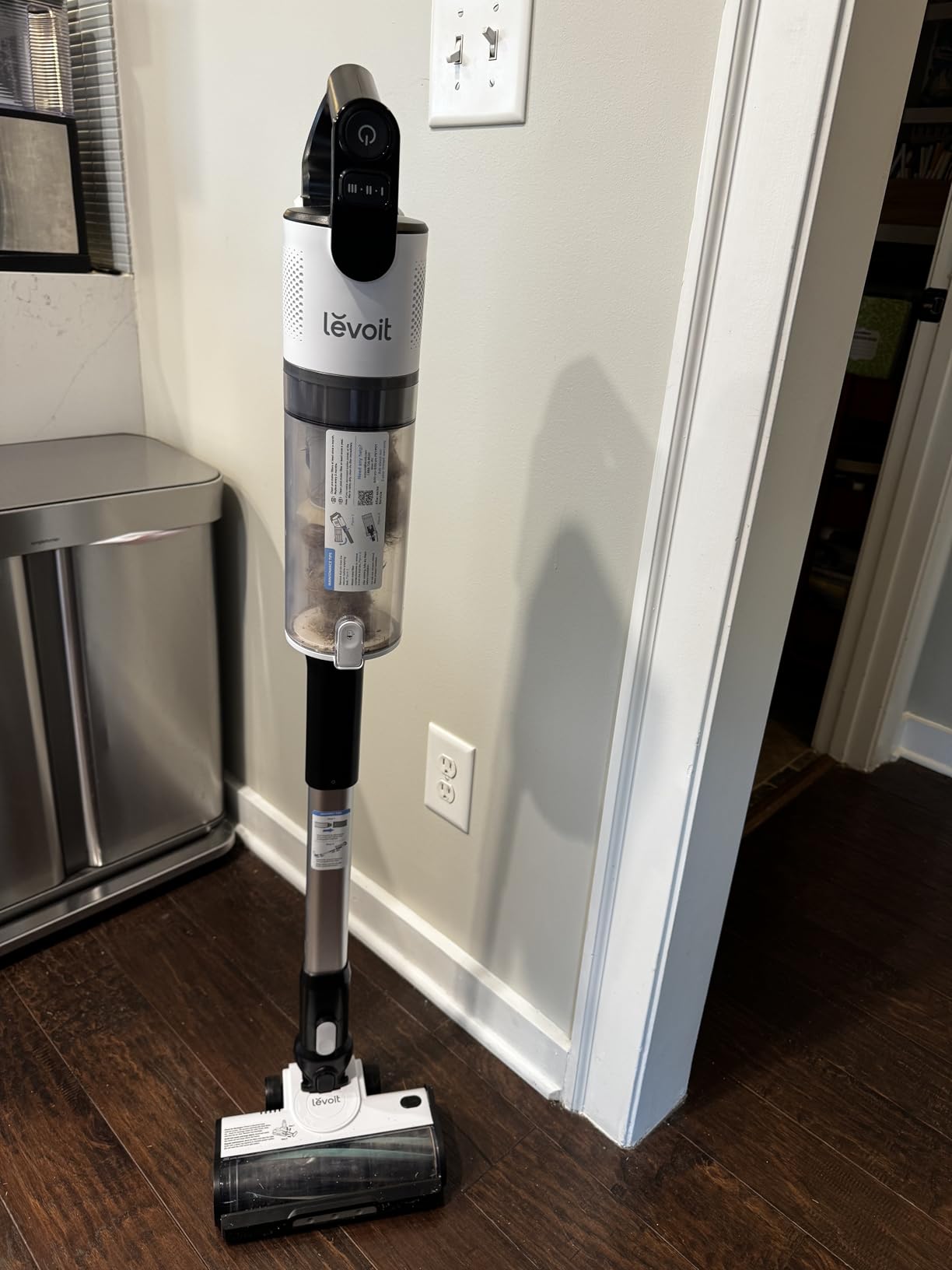 Cordless Vacuum Cleaner, Anti-Tangle for Pet Hair, Up to 50 Minutes | Powerful Suction, Lightweight, Rechargeable, Versatile for Carpets & Hard Floors, 180 Lay-Flat Design, LVAC-200 customer photo 2
