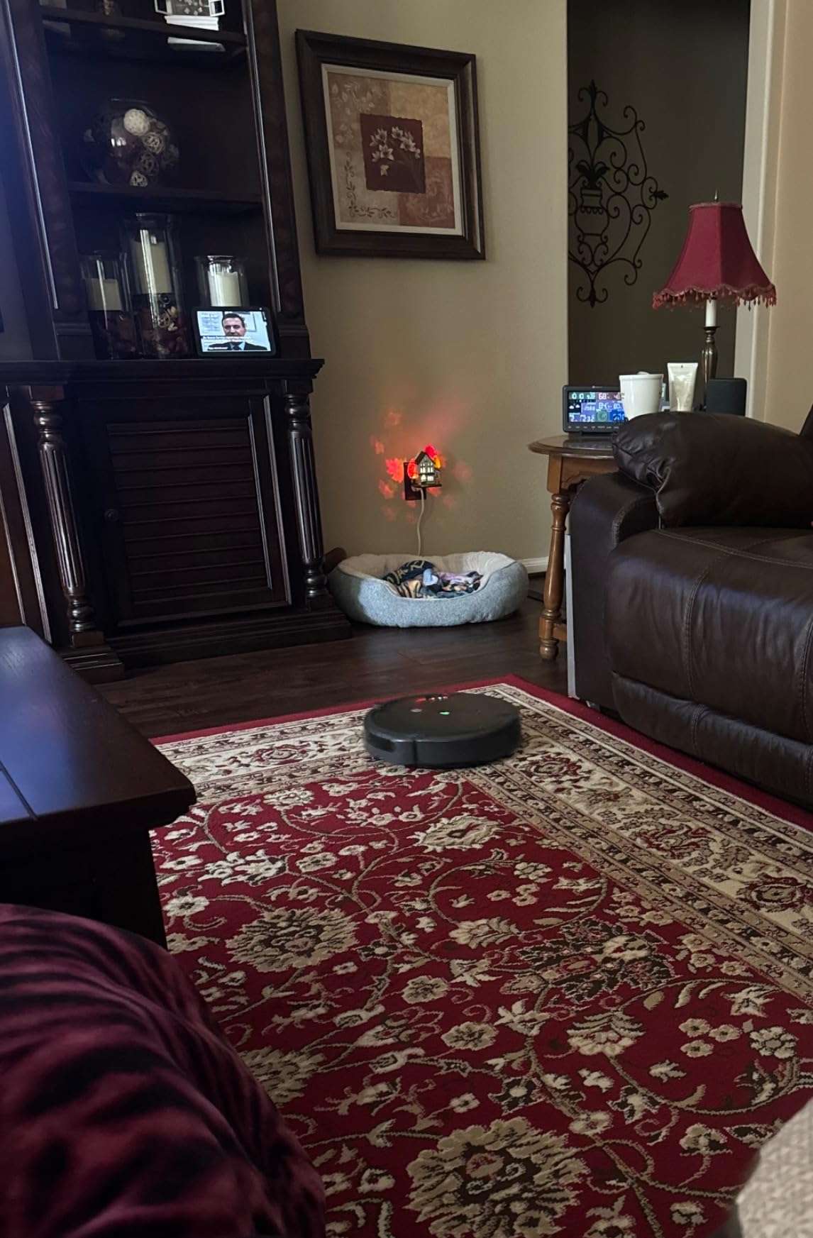 iRobot Roomba 105 Vac Robot Vacuum - Easy to use, Intense Power-Lifting Suction, LiDAR Navigation, Multi-Surface Cleaning, Cleans in Neat Rows, Self-Charging customer photo 2